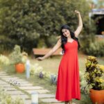 Bhanu Sri Mehra Instagram - 🌹 . . @they_call_me_keshu @maskmakeupartist @vintage_vanam . . . #bhanusree #redlove #newclick #2021 #biggboss2 #telugupilla #actor #bhanusree🔥❤️ #bhanuhybridpilla