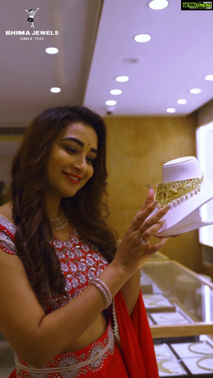 Bhanu Sri Mehra Instagram - @Bhima_jewels recently opened their store and I was invited for a visit. I have never been to a store like this with such a beautiful collection that I wanted to buy it all. What are you waiting for? Find it out for yourself. They're now open at Somajiguda and A.S. Rao Nagar Hyderabad. Hyderabad,india