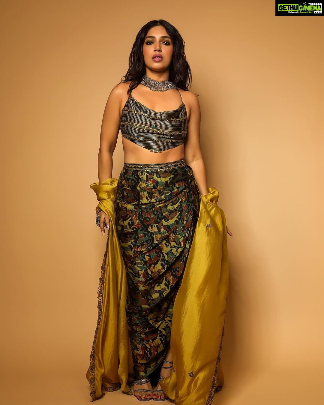 Bhumi Pednekar Instagram - 🫶 . . . #hello #instagram #saturday #love #trending