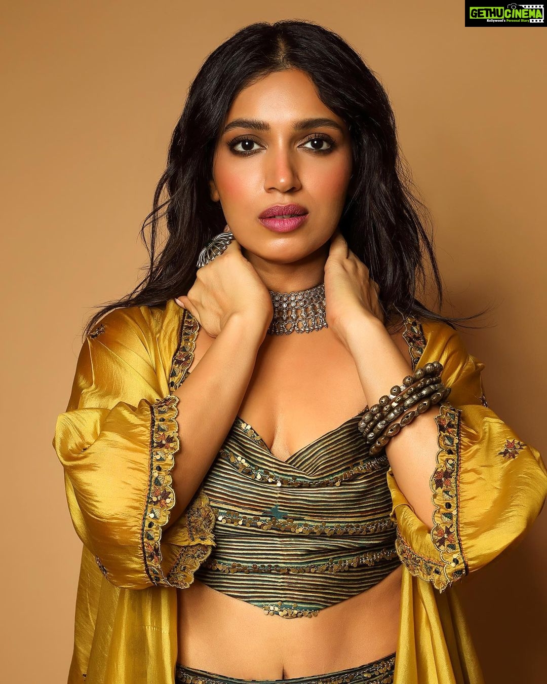 Bhumi Pednekar Instagram - 🫶 . . . #hello #instagram #saturday #love #trending