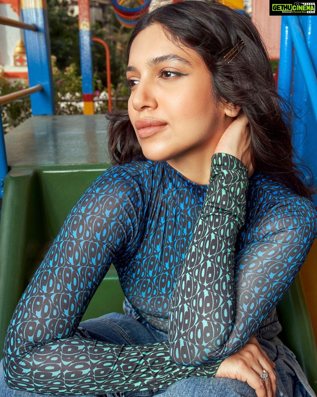 Bhumi Pednekar Instagram - 👋 . . . #hello #instafam #sunday #vibes #love #weekend #mood #instagood #trending