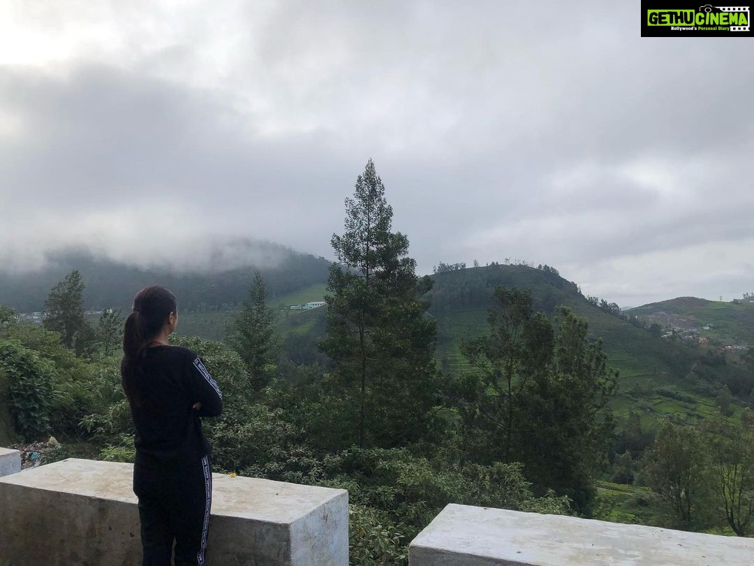 Bhumika Chawla Instagram - Chale khud ko dhoondne… Khoye khoye chale khud ko dhoondne … The dormant volcano that turns active The ocean that goes so deep until it is no more blue … I am going where I belong To the mountains , to find myself again , I know who I am — Bhumika — but I don’t know who I am ❤️ , while I lose myself to find myself …. While I start off a New project — while there will be hours of work — when I am not working … I am being one with the mountains and immersing myself there ❤️ Chale khud ko dhoondne