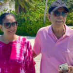 Bipasha Basu Instagram - Golden Couple ❤️Happy anniversary Ma & Papa❤️Love you ❤️