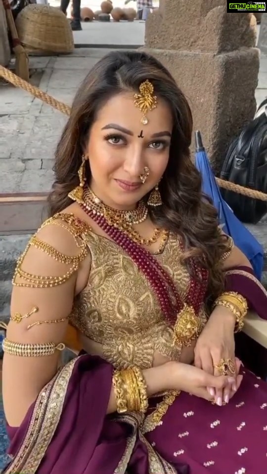 Catherine Tresa Instagram - This cinderella has different shoes😜 #https://youtu.be/aosg9hapID4 #actresslife #bts #bimbisara #behindthescenes #gottogetourfeetdirty #funny @ntrartsoffl @director_vassishta