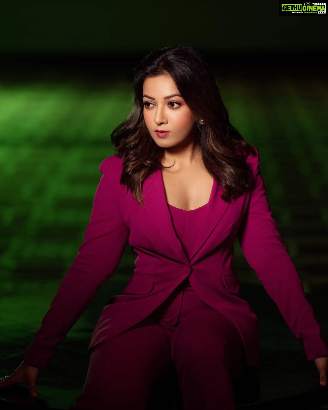 Catherine Tresa Instagram - This suits me just fine 😎☺️.. #suitedup #nomondayblueshere #pinkisthenewblack #mebeingme Pantsuit @worldofasra Earrings @tipsyfly Stylist @manogna_gollapudi Photographer @adrin_sequeira Makeup @makeup_by_lavanya Hair @marella_makeupstudio