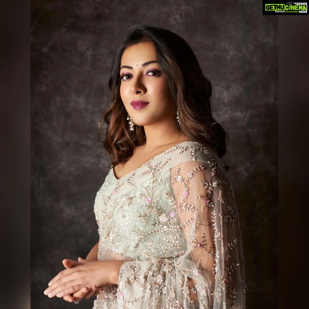 Catherine Tresa Instagram - It's #bimbisara all the way and it's a date with you on the 5th of August in the theatres! ❤️ Saree: @couturebyniharika Stylist :@manogna_gollapudi Photographer: @kalyanyasaswi Makeup :@makeup_by_lavanya Hair by chinna, @marella_makeupstudio #bimbisaraonaugust5th #kalyanram #juniorntr #sundaymotivation #mebeingme
