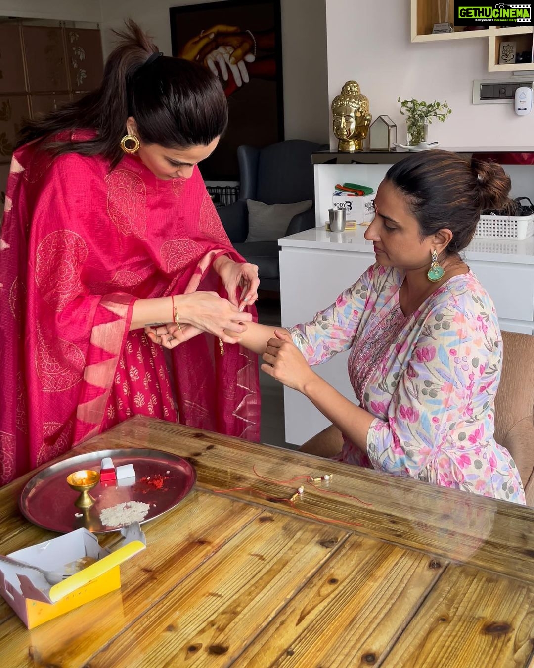 Daisy Shah Instagram - A beautiful bond of Trust, Love n Responsibility Forever ❤️😇 Happy Raksha Bandhan to everyone. . . . #rakshabandhan2022
