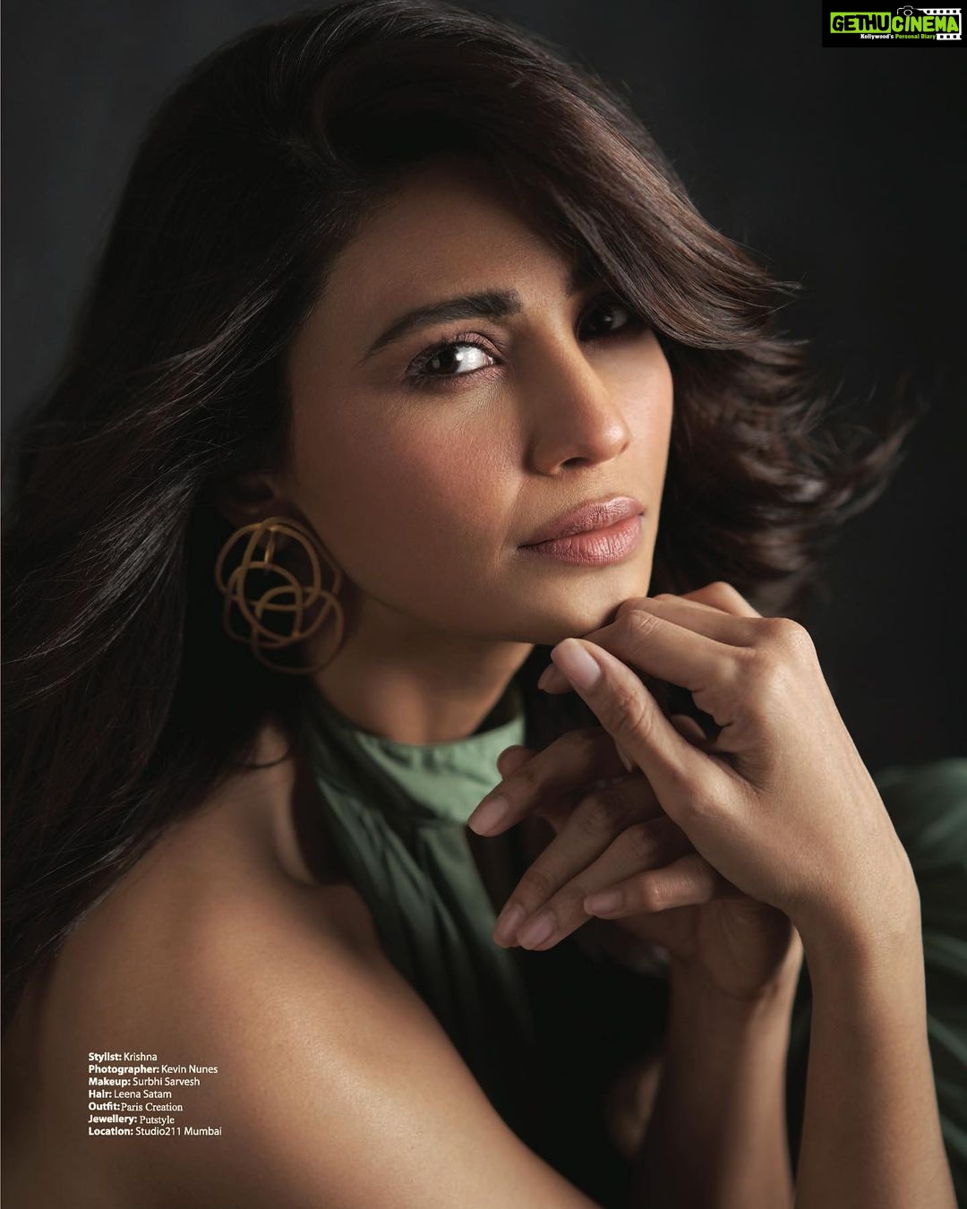 Daisy Shah Instagram - It’s the only thing. #iukuk . . . Magazine: @tlj_magazine Editor: @nehamiglani11 Creative Director: @ankurvadhera Stylist: @krishi1606 📸: @kevin.nunes.photography x @rohitdey793 MUA: @surbhisarvesh Hair: @leenaofficials Outfit: @pariscreation7 Jewellery: @putstyle07 📍 : @studio211mumbai PR: @greenlight__media Co-ordinated by: @nadiiaamalik . . . #aug2022 #magazinecover #daisyshah