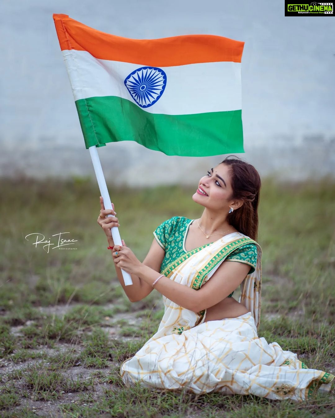 Dharsha Gupta Instagram - 🇮🇳 சுதந்திர தின வாழ்த்துகள்🇮🇳 Pic- @raj_isaac_photography
