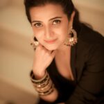 Dhivyadharshini Instagram - ‘Whatever you do, do it in style’is my motto 🖤💃 @camerasenthil captures @raji_designer stylist @saba_hair_makeupartist hairstylist N make up meeeeee #ddneelakandan #gagra #fashion #dhivyadharshini #blackoutfit #stylestatement #smile #highpony #dreamyeyes