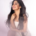 Divya Bharathi Instagram - It’s a vibe 🧚🏻‍♂️ Styling @styled_by_arundev Mua @shibin4865 Shot by @plan.b.actions @jibinartist Outfit @devraagh
