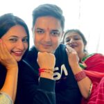 Divyanka Tripathi Instagram – Apun ki family..
#HappyRakshabandhan #PhotoReel
#AdamsFamily