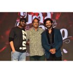 Dulquer Salmaan Instagram – The most wonderful finale to Sita Ramam pre release ! A big thanks to darling @actorprabhas Garu/Anna for coming and gracing us with his love and encouragement ! 

Special mention to Nagi @nag_ashwin and @anudeep.film for their unending support. 

Team #SitaRamam we have one more day before we handover what is ours to the audience. You guys have rocked this like every other event. ❤️❤️❤️❤️

Styled by @harmann_kaur_2.0 
📸 @sbk_shuhaib 

#SitaRamam @hanurpudi @mrunalthakur @rashmika_mandanna @sumanth_kumar @bhumika_chawla_t @vennelakish @sharma_murli @tharunbhascker #ChalasaniAswaniDutt @composer_vishal #PSVinod #KotagiriVenkateswaraRao @mrsheetalsharma @vyjayanthimovies @swapnacinema @dqswayfarerfilms @lyca_productions @swapnaduttchalasani @priyankacdutt @sonymusic_south @tsunilbabu @ali_thohts @prasanth_ank7 @shreyaas_krishna @madhankarky @ashwathbhatt @sillymonksnt @shreyasgroup @swiggyindia @paytmtickets @radiocityindia @geethagautham @anilandbhanu @ursvamsishekar @prasad_darling @mrinal96 @sheelapanicker026 @bendthespoonmarketing
#SitaRamamFromAug5 #declassifiesonAUG5
#DulquerSalmaan #SitaRamamTelugu #SitaRamamTamil #SitaRamamMalayalam #SitaRamamMovie