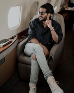 Dulquer Salmaan Instagram - Andhra we are coming to you ! First stop Vijayawada and then onto Vizag !! Cannot wait to meet all of you!!! #SitaRamam #PromoTour @hanurpudi @mrunalthakur @rashmika_mandanna @sumanth_kumar @bhumika_chawla_t @vennelakish @sharma_murli @tharunbhascker #ChalasaniAswaniDutt @composer_vishal #PSVinod #KotagiriVenkateswaraRao @mrsheetalsharma @vyjayanthimovies @swapnacinema @dqswayfarerfilms @lyca_productions @swapnaduttchalasani @priyankacdutt @sonymusic_south @tsunilbabu @ali_thohts @prasanth_ank7 @shreyaas_krishna @madhankarky @ashwathbhatt @sillymonksnt @shreyasgroup @swiggyindia @paytmtickets @radiocityindia @geethagautham @anilandbhanu @ursvamsishekar @prasad_darling @mrinal96 @sheelapanicker026 @bendthespoonmarketing #SitaRamamFromAug5 #declassifiesonAUG5 #DulquerSalmaan #SitaRamamTelugu #SitaRamamTamil #SitaRamamMalayalam #SitaRamamMovie