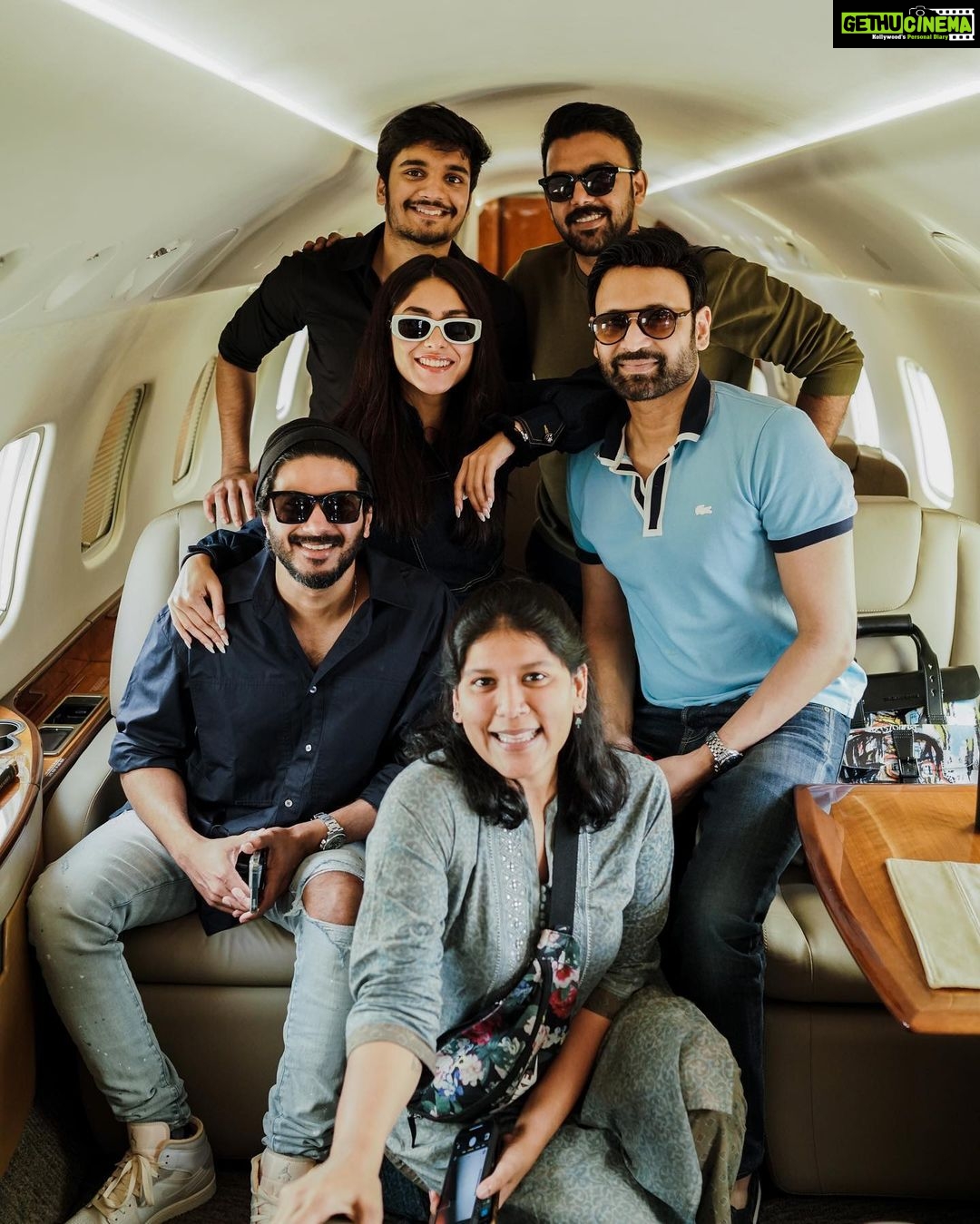 Dulquer Salmaan Instagram - Andhra we are coming to you ! First stop Vijayawada and then onto Vizag !! Cannot wait to meet all of you!!! #SitaRamam #PromoTour @hanurpudi @mrunalthakur @rashmika_mandanna @sumanth_kumar @bhumika_chawla_t @vennelakish @sharma_murli @tharunbhascker #ChalasaniAswaniDutt @composer_vishal #PSVinod #KotagiriVenkateswaraRao @mrsheetalsharma @vyjayanthimovies @swapnacinema @dqswayfarerfilms @lyca_productions @swapnaduttchalasani @priyankacdutt @sonymusic_south @tsunilbabu @ali_thohts @prasanth_ank7 @shreyaas_krishna @madhankarky @ashwathbhatt @sillymonksnt @shreyasgroup @swiggyindia @paytmtickets @radiocityindia @geethagautham @anilandbhanu @ursvamsishekar @prasad_darling @mrinal96 @sheelapanicker026 @bendthespoonmarketing #SitaRamamFromAug5 #declassifiesonAUG5 #DulquerSalmaan #SitaRamamTelugu #SitaRamamTamil #SitaRamamMalayalam #SitaRamamMovie