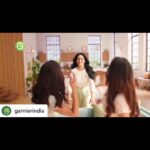Genelia D'Souza Instagram - @garnierindia Garnier Black Naturals’ no ammonia formula, enriched with almond oil works in 15 mins. ✨ It gives you natural-looking hair so that no one can tell that you have colored it. #GarnierIndia #Garnier #BlackNatural #HairColor #GeneliaDsouza #RiteshDeshmukh #ad