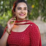 Hari Teja Instagram - Red, Ofcourse, is the colour of the interior of our bodies … in a way .. it’s inside out RED 🩸 wearing: @gaurinaidu PC: @relivevisuals @whoisindrasena ❤️