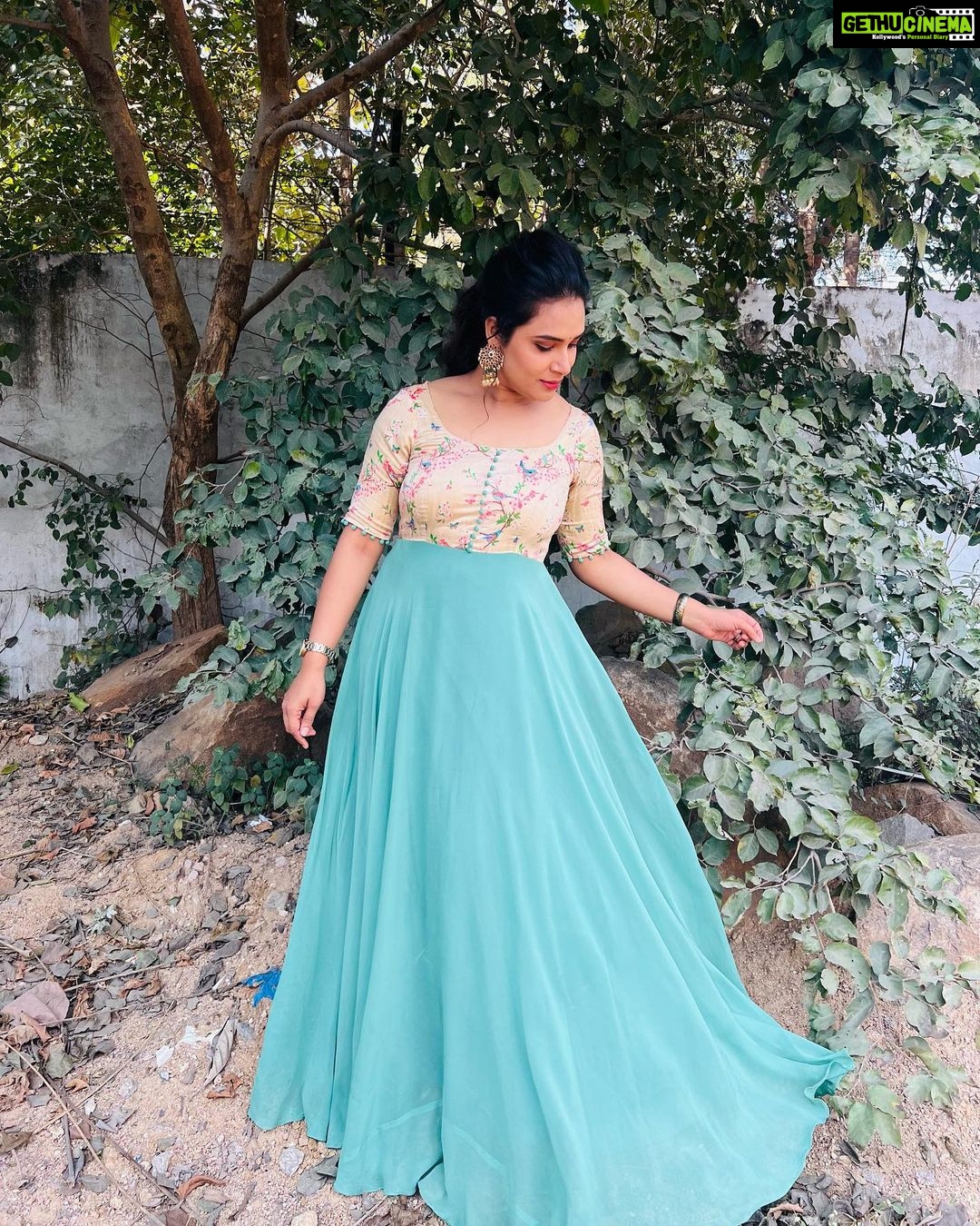 Hari Teja Instagram - The blues tells a story.. every line of the blues has a meaning ..🦋 This beautiful outfit by darling @riya_designing_studio ❤️