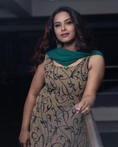 Hari Teja Instagram - Biggboss. This house has a lot of memories. It feels so fresh and nostalgic at the same time when I saw the house… Can’t wait to meet you all again in the house tonight… stay tuned ☺️. Outfit: @gaurinaidu PC: @whoisindrasena ❤️