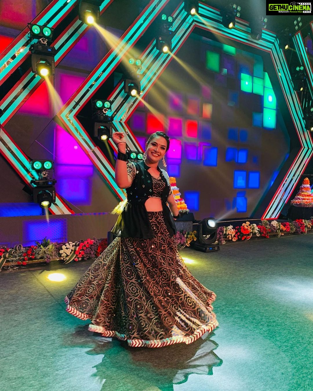 Hari Teja Instagram - Outfit: @saptarangstudio Styled : @rishita.madas ❤️❤️ Jewellery: @thetrinkaholic ❤️ PC: @geethasowjanyaanchor
