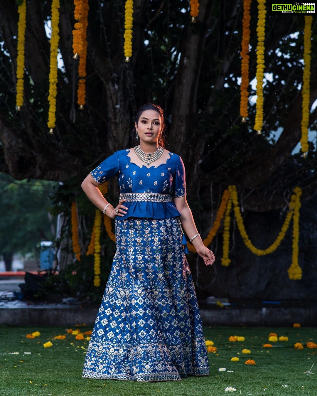 Hari Teja Instagram - Styled by : @impriyankasahajananda Outfit: @srikrishnasilk Blouse: @indie_vastralay Jewellery: @shubampearls PC : @whoisindrasena 💙