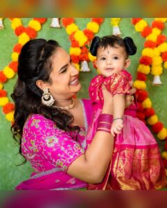 Hari Teja Instagram - These are the days I never want to forget .. holding u is my favourite part of life .. loads of love to u my bhoomi talli ❤️ Thank u @riya_designing_studio for these beautiful outfits ❤️❤️ PC: @giggles_photography_hyd ❤️. Makeup & hair : @vimalareddymakeovers ❤️