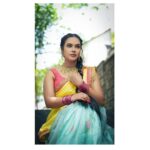 Hari Teja Instagram – Elegance never goes out of style ❤️. Wearing this beautiful half saree for harikathalu promo song shoot 💃🏻 Makeup & Hair : @vimalareddymakeovers ❤️ Pic edits: @whoisindrasena ☺️ Jewellery: @shaburis ❤️