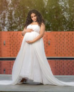 Hari Teja Instagram - And suddenly u are my everything.. my little bean... mommy loves u❤️❤️😚😚 photography: @whoisindrasena  Location: @browntownresort.  Outfit: @maghuva.studio  Makeup & hair : @fairies_and_brides ❤️. Jewellery:  @thetrinkaholic