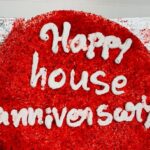 Hari Teja Instagram – Celebrating 1 year of our house Anniversary 🥰 Thanks a lot @nithya_hari for the cake ….😘 mmmmuahhhhhhhhhh……..😃