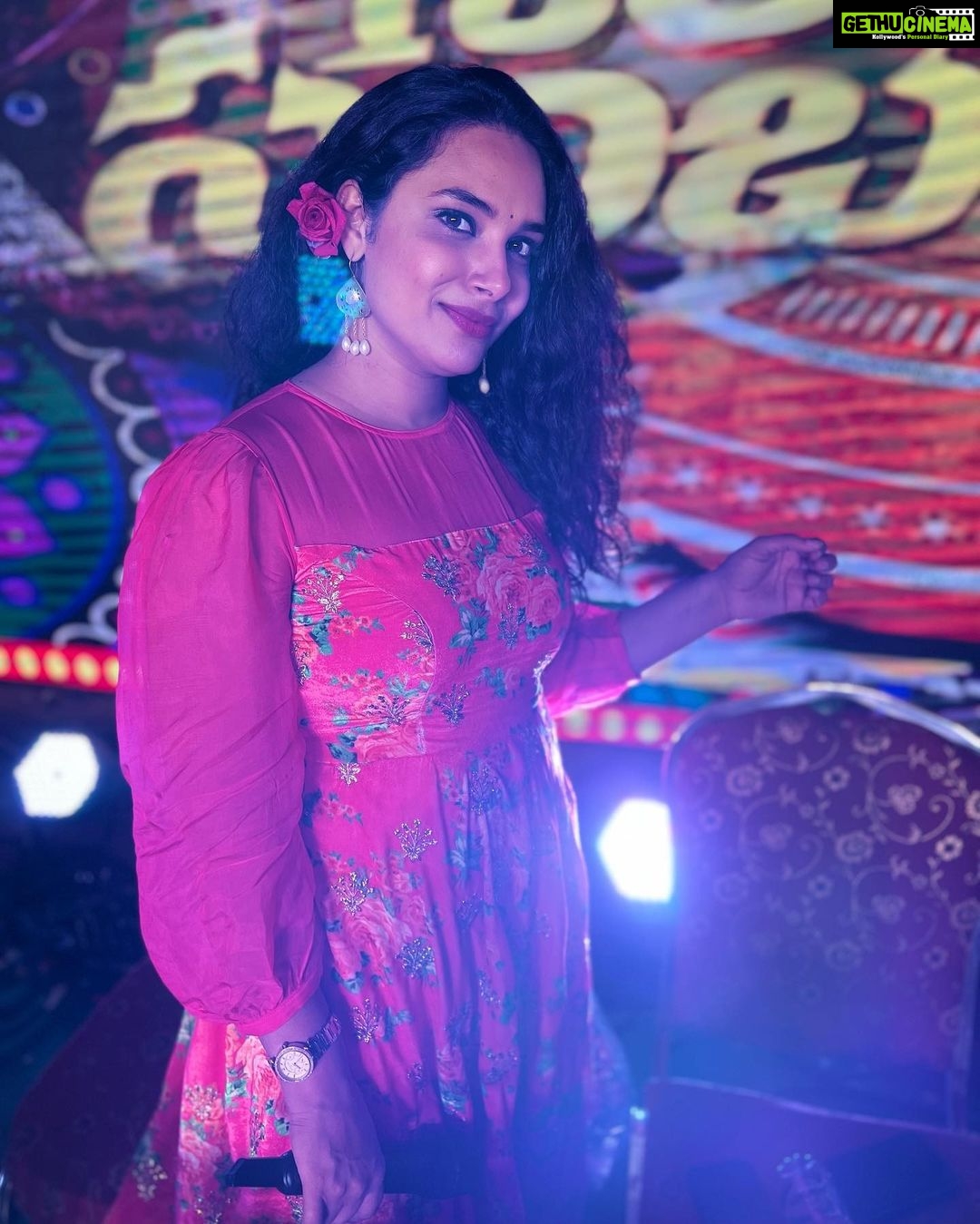 Hari Teja Instagram - Thank u @riya_designing_studio for this pretty dress ππ Pc: @lipsikabhashyam βΊοΈ