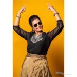 Hari Teja Instagram – Antha mana manchike anukondi… 2020 ki swaagatam palikeyandi…😎😎 Happy 2020 to u everyone 🥰🥰🥰🥰🥰 Outfit&syled : @gaurinaidu 😘😘😘😘 I love u Gauri 😘 (don’t ask me y) Jewellery: @kaluva_jewels 🥰