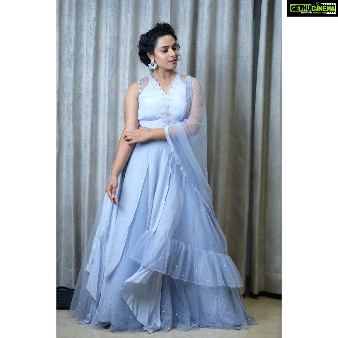 Hari Teja Instagram - Thanks for the lovely outfit.. @shipaliabhishek @vaishnavigoud26 🥰🥰