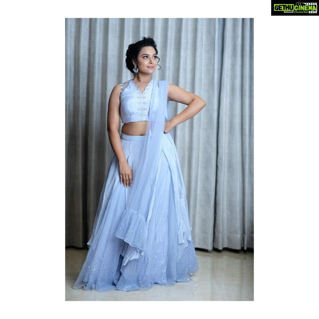 Hari Teja Instagram - She is all changed now. She stopped thinking that the sky is the limit. She got her wings and she is gonna fly away.... 🦋 Outfit & Styled by: @shipaliabhishek @vaishnavigoud26 ❤️❤️ Makeup & hair : @fairies_and_brides ❤️ PC: @whoisindrasena ❤️