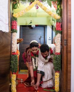 Hari Teja Instagram - I just made my dream into reality with love, passion, hardwork, and trust. 
I finally got a home which was a dream house for me and for my husband. ❤ we know the struggle behind it and when it actually happened, we are left with no words. I thank each and everyone who showered me with your blessings and your constant support is what I am today. 
Thankyou 🙏🏻 Ps: Am gonna spam your feed with more pictures now, that’s how I can share my happiness with you all. ❤💋
#thankfull #gratitude.  Saree Desighned & styled by : @peach_designing_botique  Jewellery: @shaburis @vibha_creations_collections  Makeup & hair : @fairies_and_brides  PC: @whoisindrasena ❤️❤️