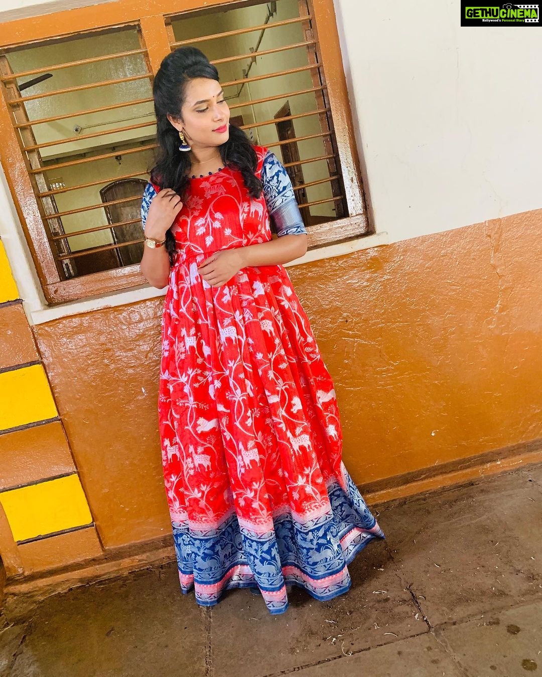 Hari Teja Instagram - This beautiful outfits for Pandaga chesko❤️ Thank u @aanyasriboutique ❤️