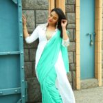 Hari Teja Instagram – This beautiful saree from @vasusmart311 ❤️ loved it …. 😘