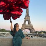 Hari Teja Instagram - Love is in the air … Love is everywhere…❤️ Paris.. U have my heart … Take me back to Paris …❤️ #love #paris #memories #forever #ɪɴsᴛᴀʟᴏᴠᴇ #vacationmode ❤️