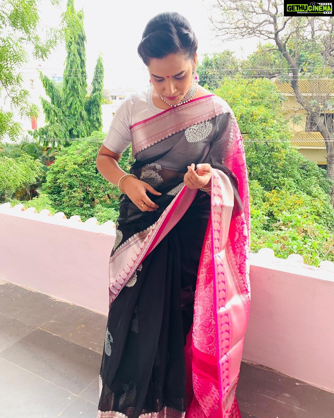 Hari Teja Instagram - This Lovely saree from @pattusareeswholesale ❤️❤️ thank u so much😘 and this pretty choker from @shaburis for today’s event ...😌😌