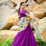 Hari Teja Instagram – Wearing this beautiful half saree from @riya_designing_studio 💜  Pc: @naveen_photography_official  Thanks a lot @impriyankasahajananda for arranging this beautiful jewellery for me …💓