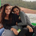 Hari Teja Instagram – All about Ooty ❤️ #vacation #bhoomitalli #freinds #nature #love #peace #prashantatha 😝😝