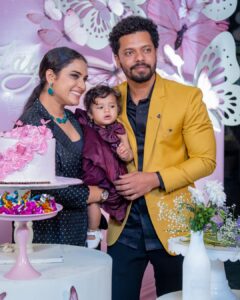 Hari Teja Instagram - It was all about laughs … love.. happiness .. hugs and full of blessings … as our little flower turned one❤️ Pc: @relivevisuals @whoisindrasena ❤️ Decoration: @occasionsbysudhadatla ❤️