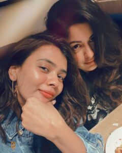 Hebah Patel Instagram - Insert “lame friendship related” caption! X Mumbai, Maharashtra