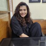 Hebah Patel Instagram - Small eyes! Big smiles!! #myjam Mumbai, Maharashtra