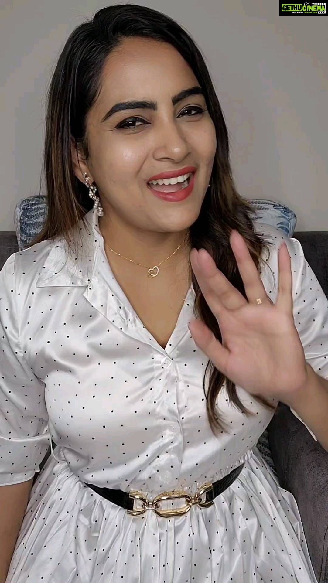 Himaja Instagram - Hair Falling Everywhere !!? 😨😨 Do not stress! Your hair just need your attention and care.😌 🙌 Biotin and Zinc deficiency is the major cause of hair fall, hair thinning and poor hair health 🙌 @bodywise.shop Hair Health gummies are loaded with Biotin, Zinc and Multivitamins (Vitamin A, C and E) 😍😍 These are yummy strawberry-flavored chewable 😋 with no added sugar and 100% vegan 👌 Just POP one gummy after 30 minutes of having a meal and see amazing results after 2 -3 months 😎 🟣 Long and Strong Hair 🟣 Reduced Hair Fall 🟣 Nourishment from within 🙋🏽♀️ 𝗕𝗲 𝗕𝗼𝗱𝘆𝘄𝗶𝘀𝗲 𝗺𝗮𝗸𝗲𝘀 𝘄𝗲𝗹𝗹𝗻𝗲𝘀𝘀 𝗲𝗮𝘀𝘆 𝗳𝗼𝗿 𝘄𝗼𝗺𝗲𝗻 𝘄𝗶𝘁𝗵 𝗲𝘅𝗽𝗲𝗿𝘁 𝗱𝗲𝘃𝗲𝗹𝗼𝗽𝗲𝗱 𝗽𝗿𝗼𝗱𝘂𝗰𝘁𝘀 𝗳𝗼𝗿 𝘄𝗼𝗺𝗲𝗻❜𝘀 𝗵𝗲𝗮𝗹𝘁𝗵 𝗮𝗻𝗱 𝘄𝗲𝗹𝗹𝗻𝗲𝘀𝘀 𝗶𝘀𝘀𝘂𝗲𝘀 𝗿𝗲𝗹𝗮𝘁𝗲𝗱 𝘁𝗼 𝗛𝗮𝗶𝗿, 𝗦𝗸𝗶𝗻, 𝗪𝗲𝗶𝗴𝗵𝘁 𝗠𝗮𝗻𝗮𝗴𝗲𝗺𝗲𝗻𝘁, 𝗣𝗲𝗿𝗶𝗼𝗱 & 𝗶𝗻𝘁𝗶𝗺𝗮𝘁𝗲 𝗰𝗮𝗿𝗲. Hit the link in my bio and use my code HIM15 to get 15% off. #Bebodywise #bodywise #hairhealthgummies #haircare #hairgrowth #biotin #biotinsupplements #zinc #multivitamins #himaja #haircaresecret #hairthinning #thinhair #biotingummies #biotingummy #hair #telugu #teluguhaircare #gummybears #haircaretips #hairloss #womenhair #women