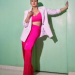 Huma Qureshi Instagram - Pink(y) Day 3 #Maharani #promotions #pink #fashion #HQ Styled by : @sanamratansi Assisted by : @nirikshapoojary_ Outfit : @zara Jewellery : @tuula.jewellery @maejewellery Footwear : @louboutinworld Photographer : @kkarmaa.studio Nails @itssoezi