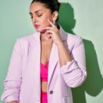 Huma Qureshi Instagram - Pink(y) Day 3 #Maharani #promotions #pink #fashion #HQ Styled by : @sanamratansi Assisted by : @nirikshapoojary_ Outfit : @zara Jewellery : @tuula.jewellery @maejewellery Footwear : @louboutinworld Photographer : @kkarmaa.studio Nails @itssoezi