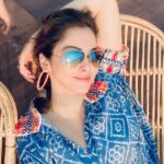 Isha Koppikar Instagram – Living in the sunshine ☀️
#happyme #sunshine #sunshinestateofmind #sunshinegirl #loveyourself