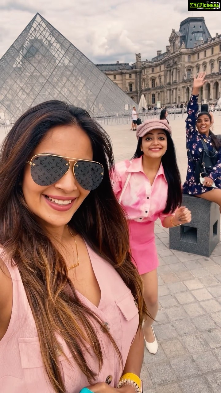 Janani Iyer Instagram - Hey! 🥰 @aishwaryarajessh @samyuktha_shan Edit- @vividcapturesofficial #PrimeReels #instareels #reelitfeelit #trending #eurotrip