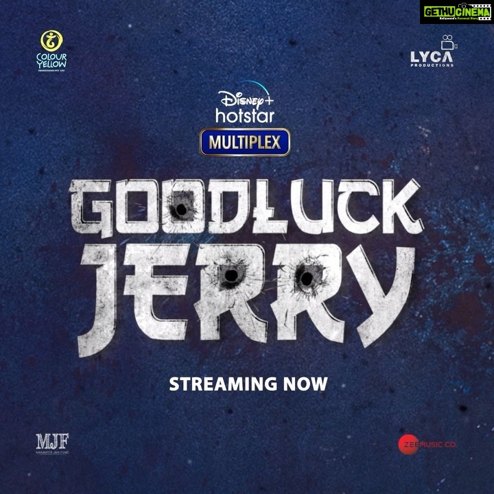 Janhvi Kapoor Instagram - Bholi si surat, jugaadu si seerat! 🍀😍 #GoodLuckJerry now streaming on @disneyplushotstar, Good luck nahi bolenge? 🍀 #DisneyPlusHotstarMultiplex #GoodLuckJerryOnHotstar @siddharthsen @pankajmatta_ @deepakdobriyal1 @mitavasisht @neeraajysood @isahilmehta @officialsushantsingh @jaswantsinghdalal @saurabhsachdeva77 @samta_sudiksha @paragchhabra.official @rajshekharis @aanandlrai #HimanshuSharma #MahaveerJain @cypplofficial @lyca_productions @DisneyPlusHotstar @zeemusiccompany #AashishSingh @canyoupriya @sandymeranaam @b100nam