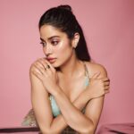 Janhvi Kapoor Instagram - 👼🏻 🧜🏼‍♀️ 🌸 🍀 #GoodluckJerry now on @disneyplushotstar 💕